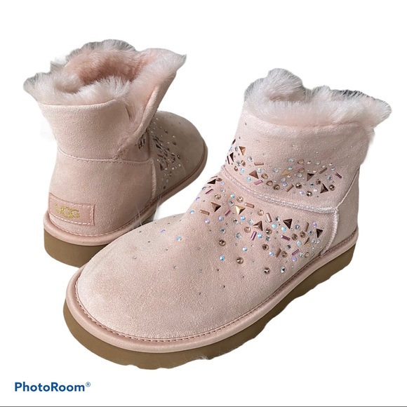 UGG BRAND NEW pink boots - Picture 5 of 8